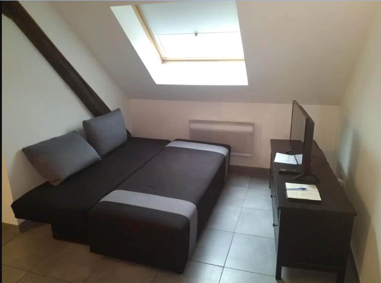 Chez Nous -Parking Gratuit Et Wifi A Vierzon Apartamento Exterior foto